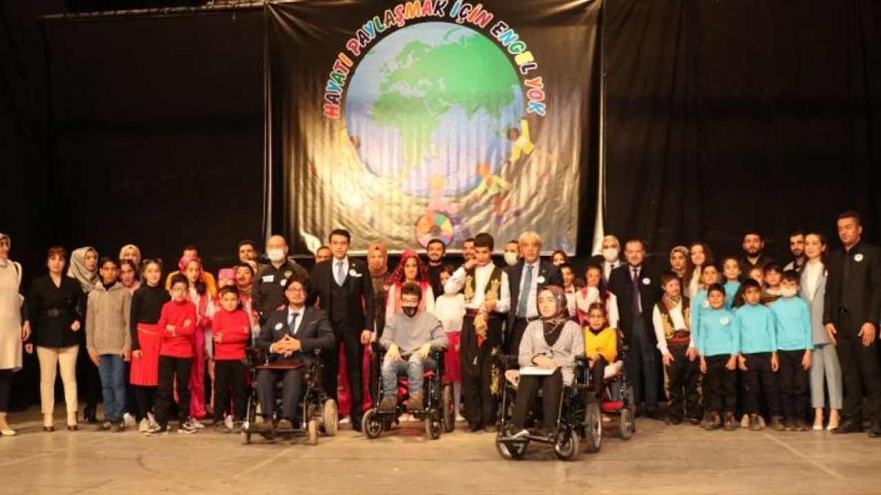 Ahlat’ta ‘3 Aralık Dünya Engelliler Günü’ kutlandı