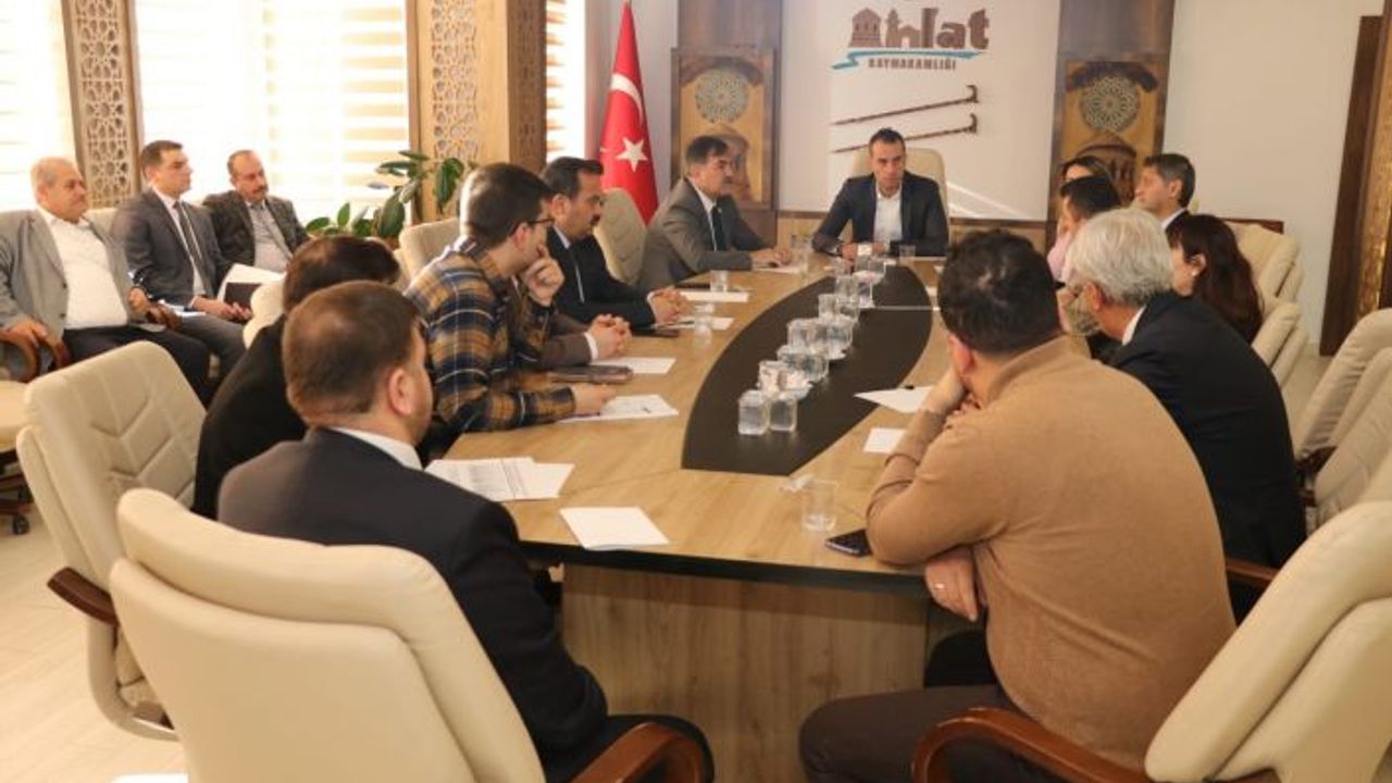 Ahlat’ta kadına yönelik şiddetle mücadele toplantısı düzenlendi