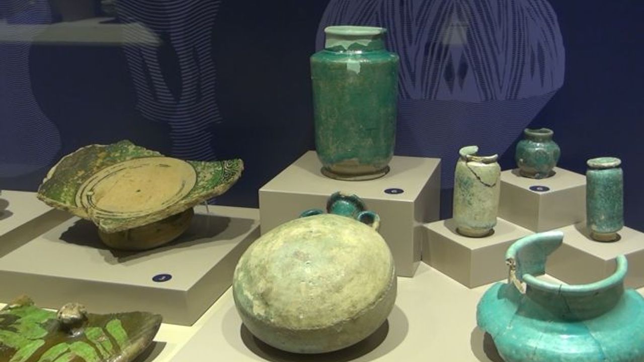 Ahlat Müzesi ziyaretçilerini tarihi yolculuğa çıkarıyor