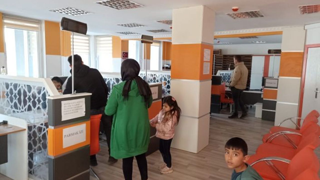 Ahlat Nüfus Müdürlüğü 2022'de 60 bin 241 işlem gerçekleştirdi