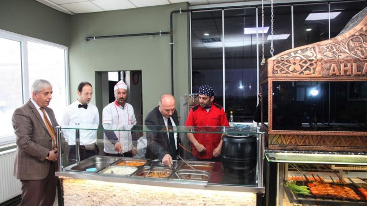 Ahlat’ta  3 Bin 442 Öğrenciye Ücretsiz Yemek Verilecek