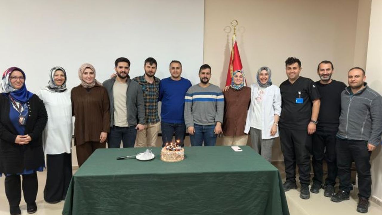 Ahlat Devlet Hastanesi’nde ‘Dünya Diş Hekimleri Günü’ Kutlandı