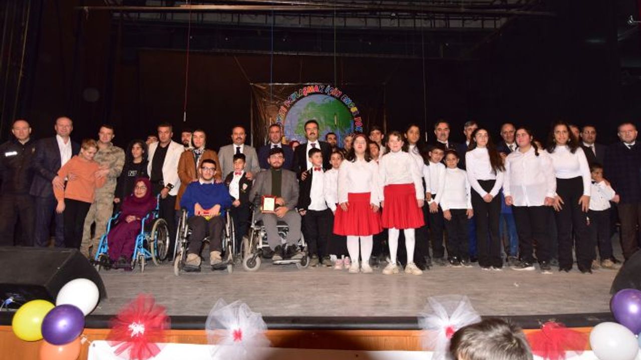 Ahlat’ta ‘3 Aralık Dünya Engelliler Günü’ Kutlandı