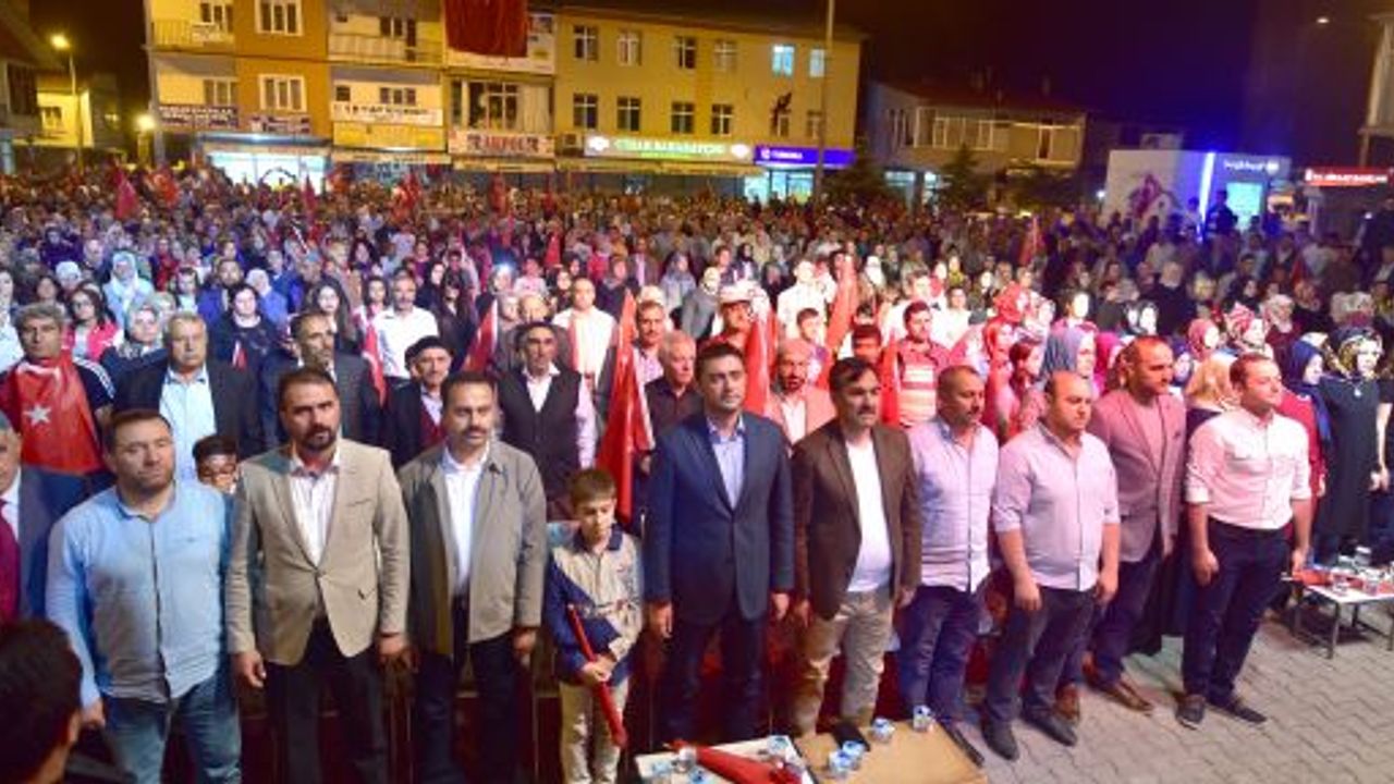 AHLAT’TA 15 TEMMUZ DEMOKRASİ VE MİLLİ BİRLİK GÜNÜ KUTLANDI