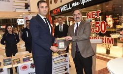 Ahlat T Tipi Kapalı ve Açık Ceza İnfaz Kurumu Müdürlüğü’nde "Kitap iyileştirir" kitap bağış kampanyası