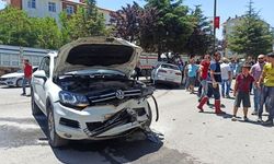 Ahlat Belediye Başkanı Çoban, trafik kazası geçirdi