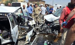 Ahlat’ta 3 aracın karıştığı kazada 9 kişi yaralandı