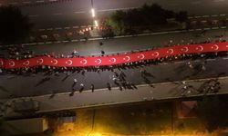 Ahlat'ta Malazgirt Zaferi'nin 955. yılı dolayısıyla fener alayı ve bayrak yürüyüşü yapıldı