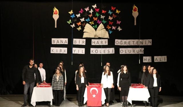 Ahlat’ta 24 Kasım Öğretmenler Günü kutlandı