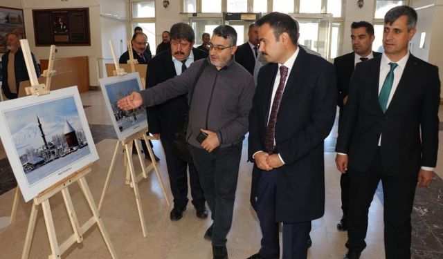 Ahlat’ta ‘Her Yönüyle Ahlat’ fotoğraf sergisi açıldı