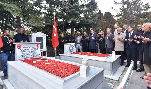 Ahlatlı şehitler vefat yıl dönümlerinde anıldı