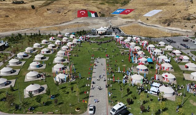 Ahlat Malazgirt Zaferi’nin 954'üncü yıl dönümü kutlamalarına ev sahipliği yaptı